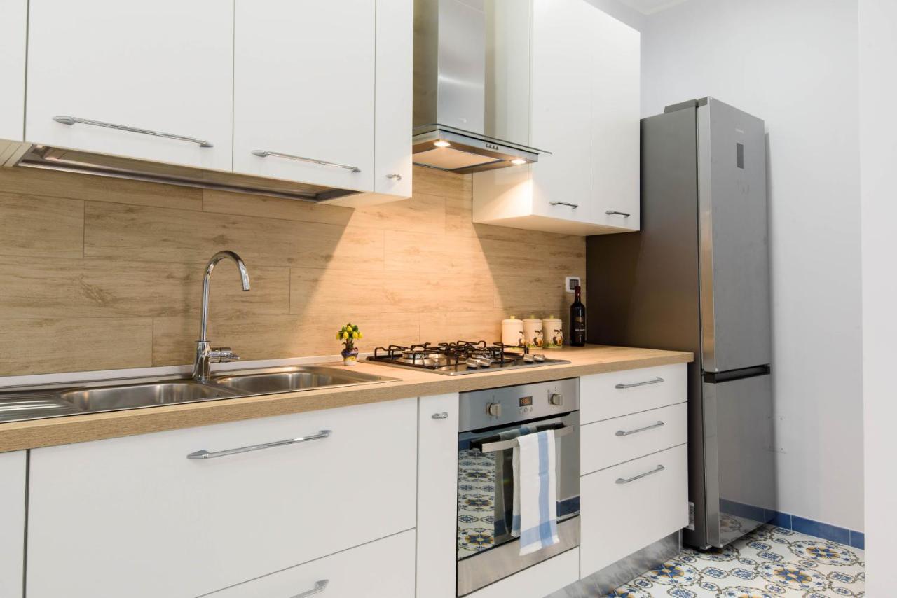 Bed and Breakfast Symphony House Сорренто Екстер'єр фото