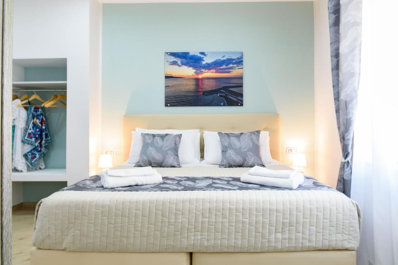 Bed and Breakfast Symphony House Сорренто Екстер'єр фото