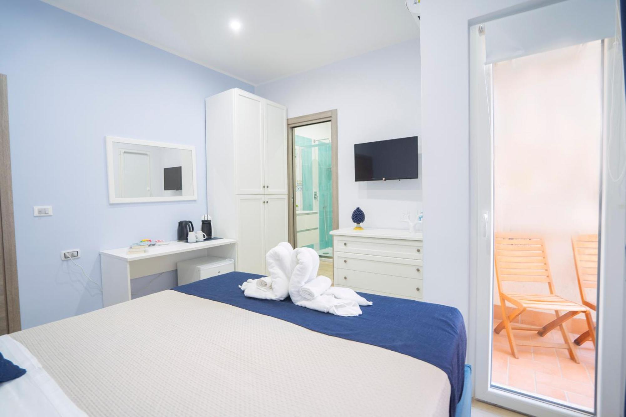 Bed and Breakfast Symphony House Сорренто Екстер'єр фото