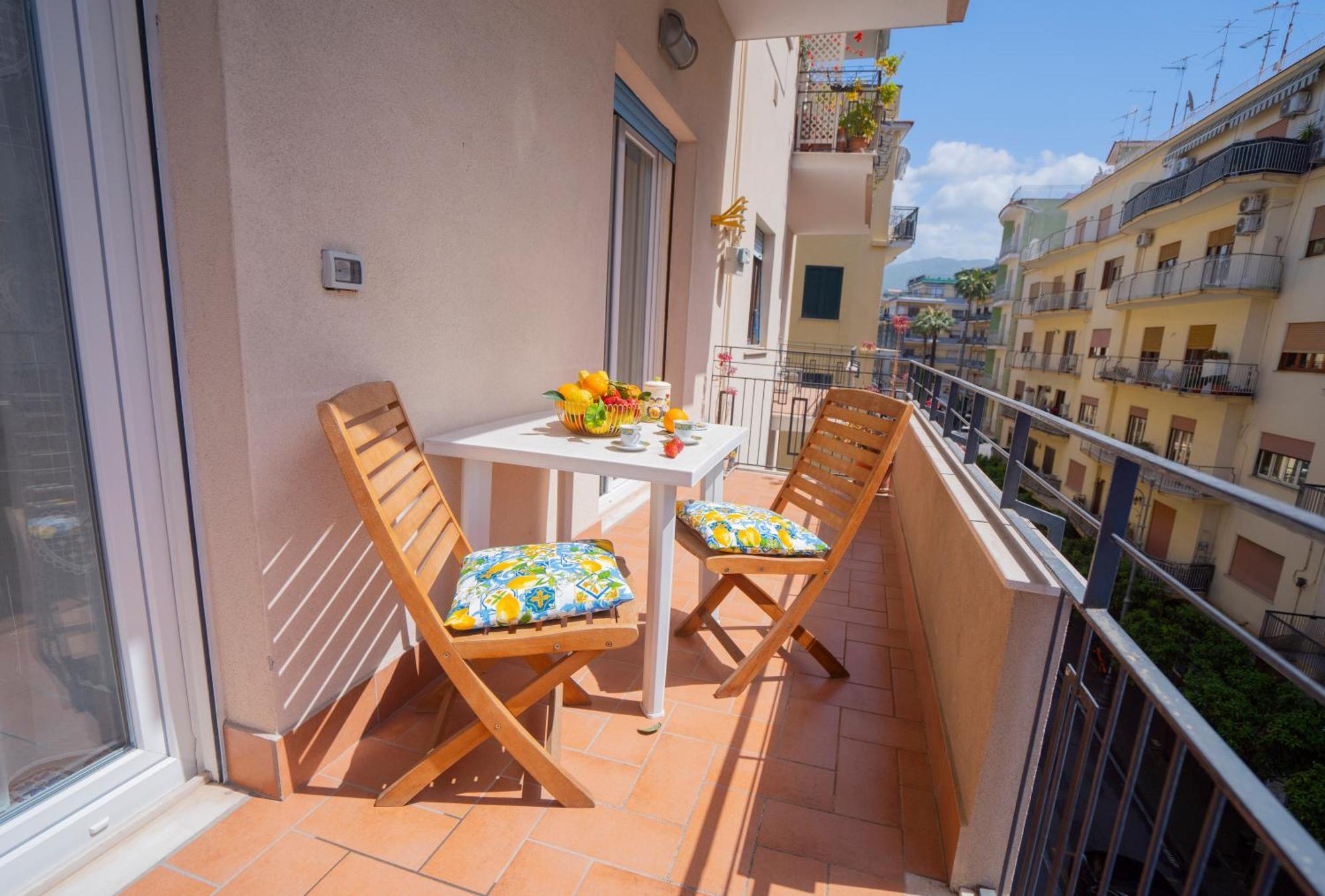 Bed and Breakfast Symphony House Сорренто Екстер'єр фото